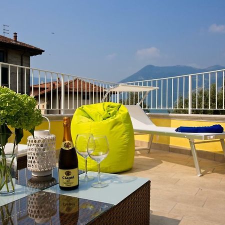 Casa Vacanze Marconi 22 Marone Extérieur photo