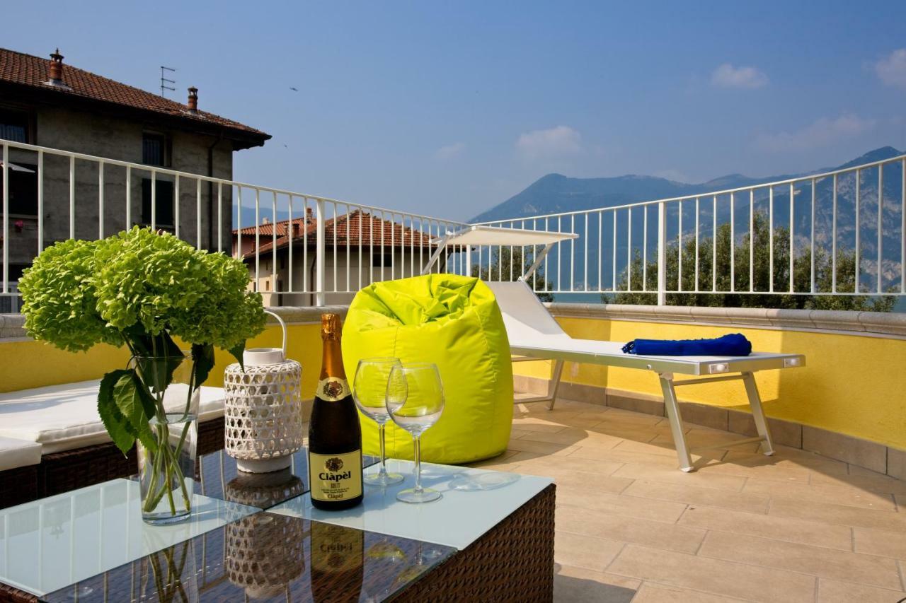 Casa Vacanze Marconi 22 Marone Extérieur photo