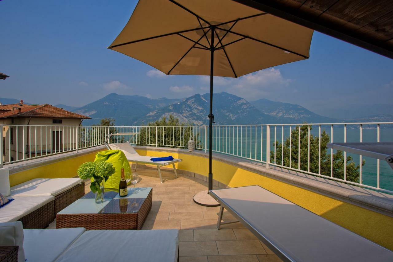 Casa Vacanze Marconi 22 Marone Extérieur photo
