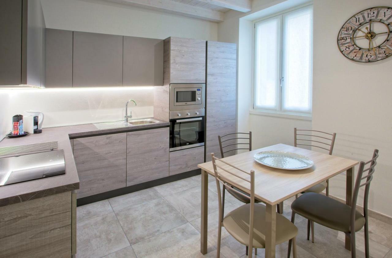 Casa Vacanze Marconi 22 Marone Extérieur photo
