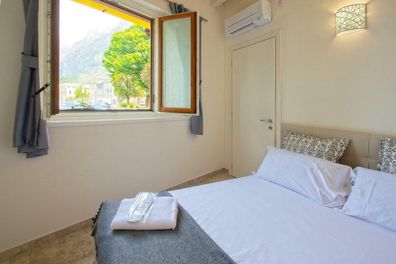 Casa Vacanze Marconi 22 Marone Extérieur photo
